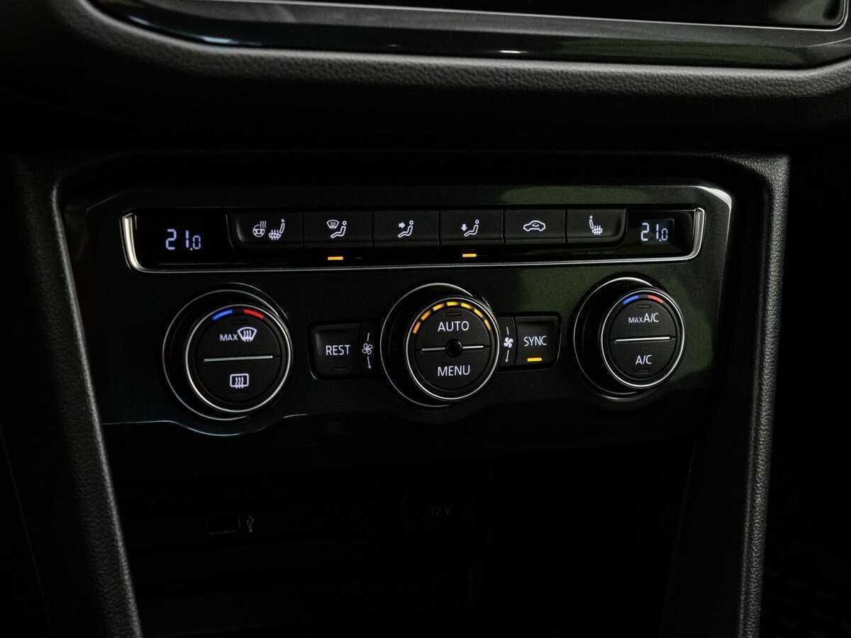 Купить Volkswagen Tiguan, 2017, 61 100 км.. Фото: #12