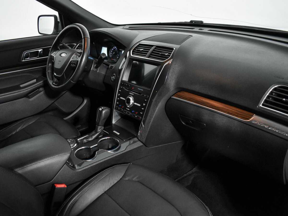 Купить Ford Explorer, 2018, 131 000 км.. Фото: #17
