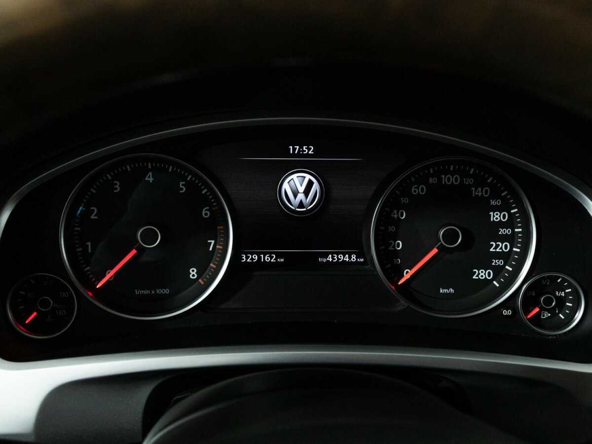 Купить Volkswagen Touareg, 2012, 329 160 км.. Фото: #9