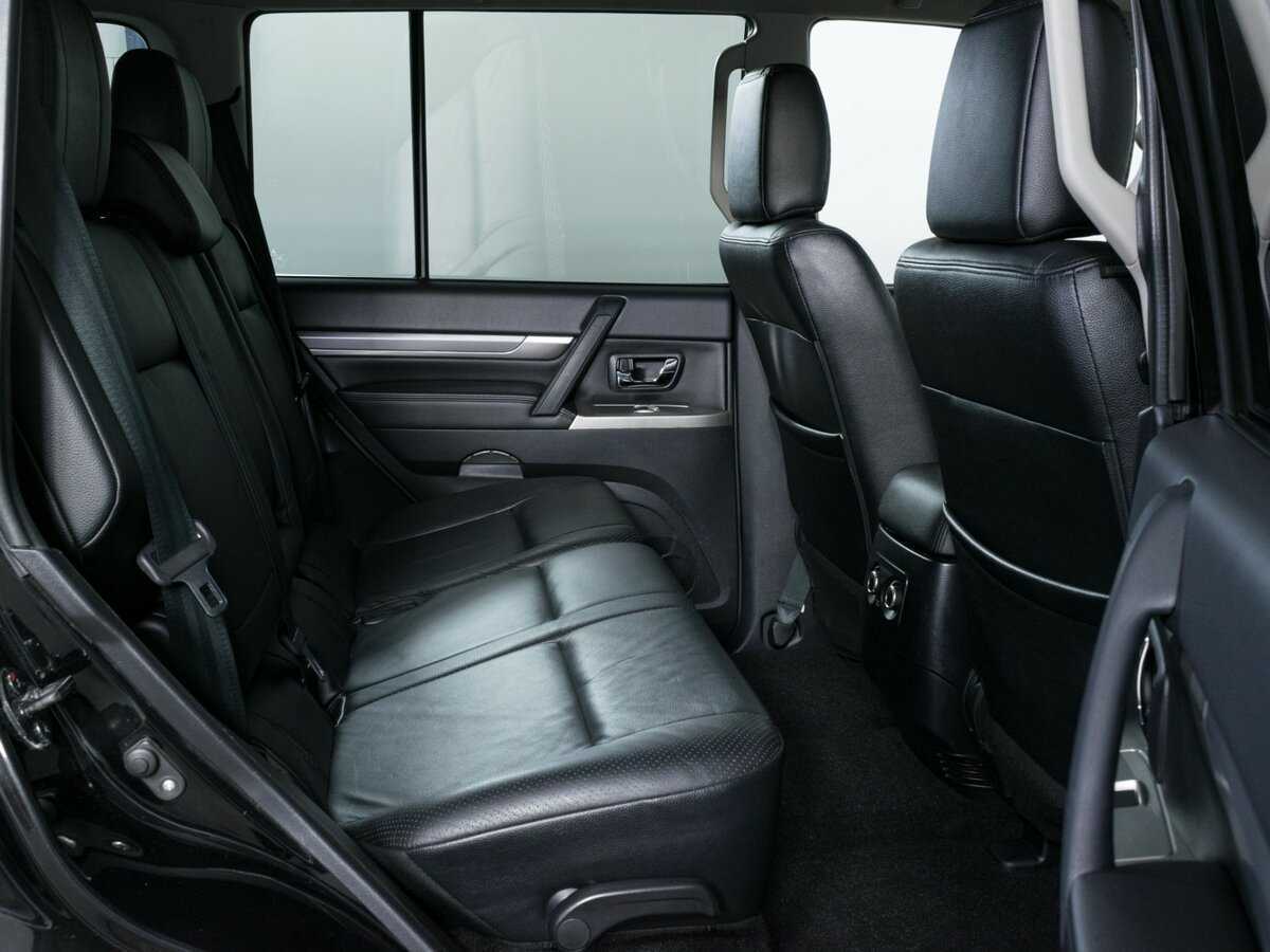 Купить Mitsubishi Pajero, 2012, 118 700 км.. Фото: #9