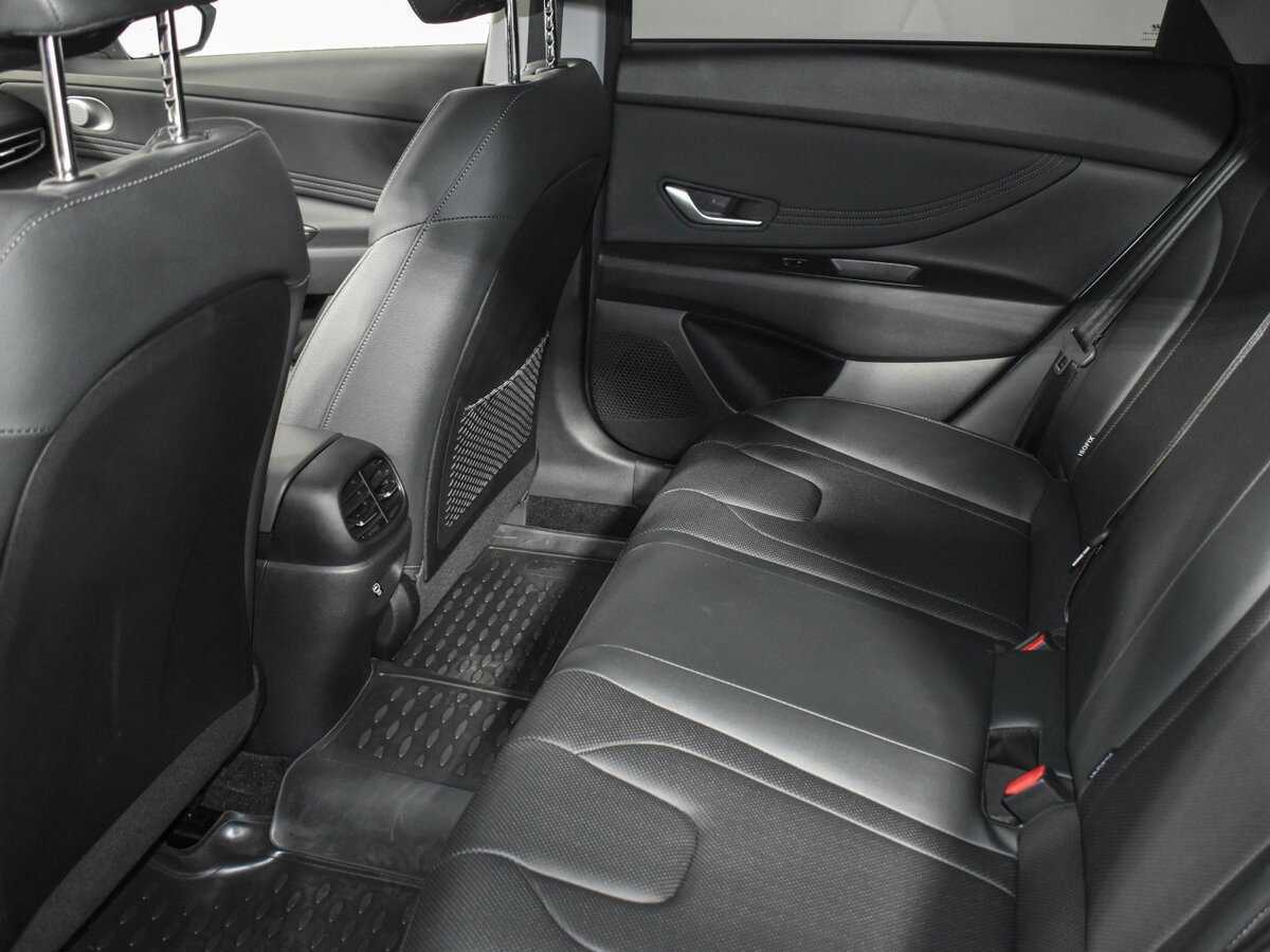 Купить Hyundai Elantra, 2023, 7 476 км.. Фото: #12