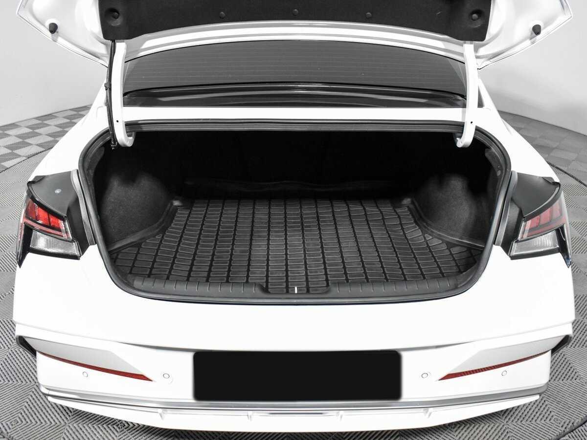 Купить Hyundai Elantra, 2023, 7 476 км.. Фото: #23