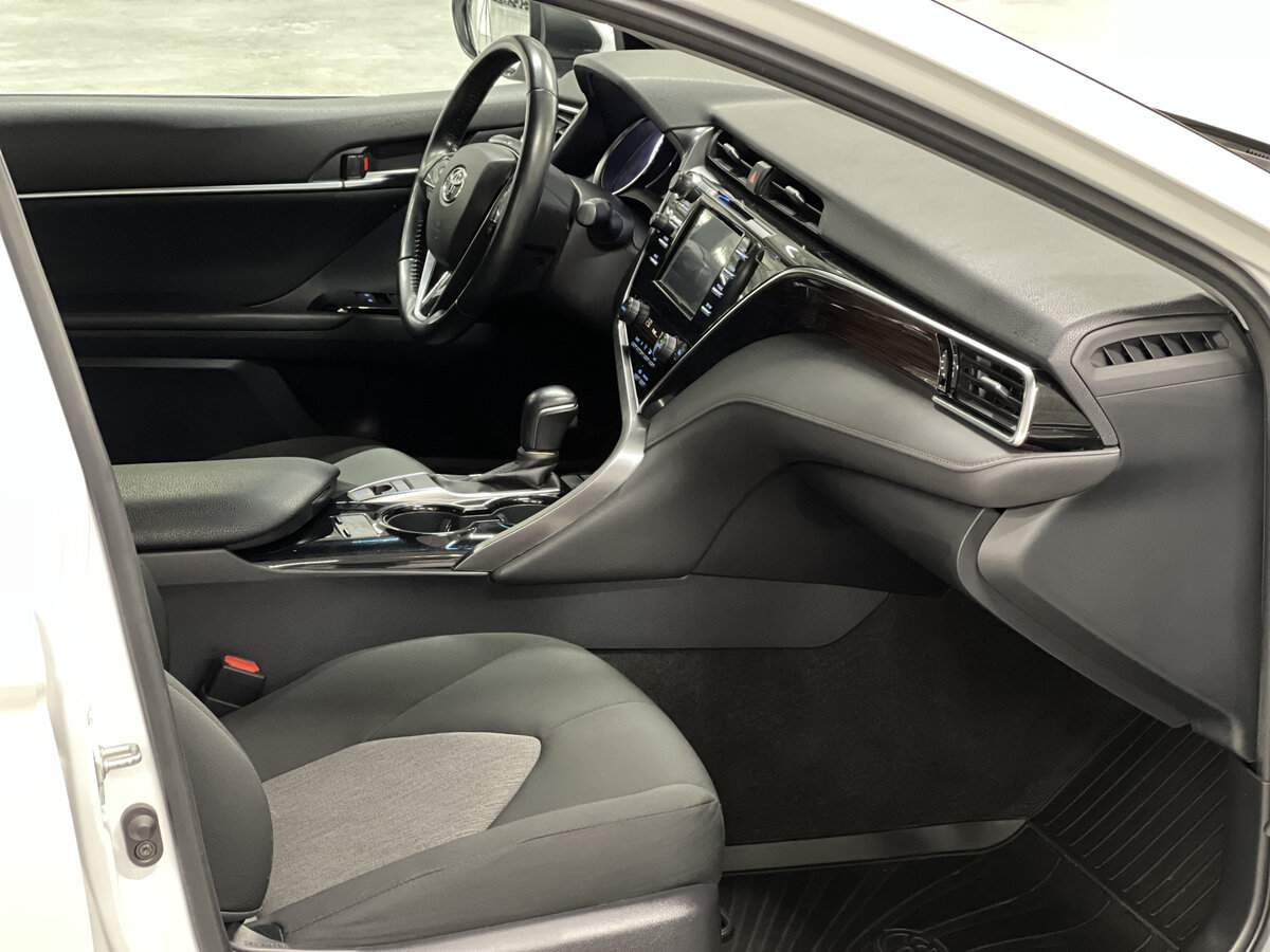 Купить Toyota Camry, 2021, 110 651 км.. Фото: #10