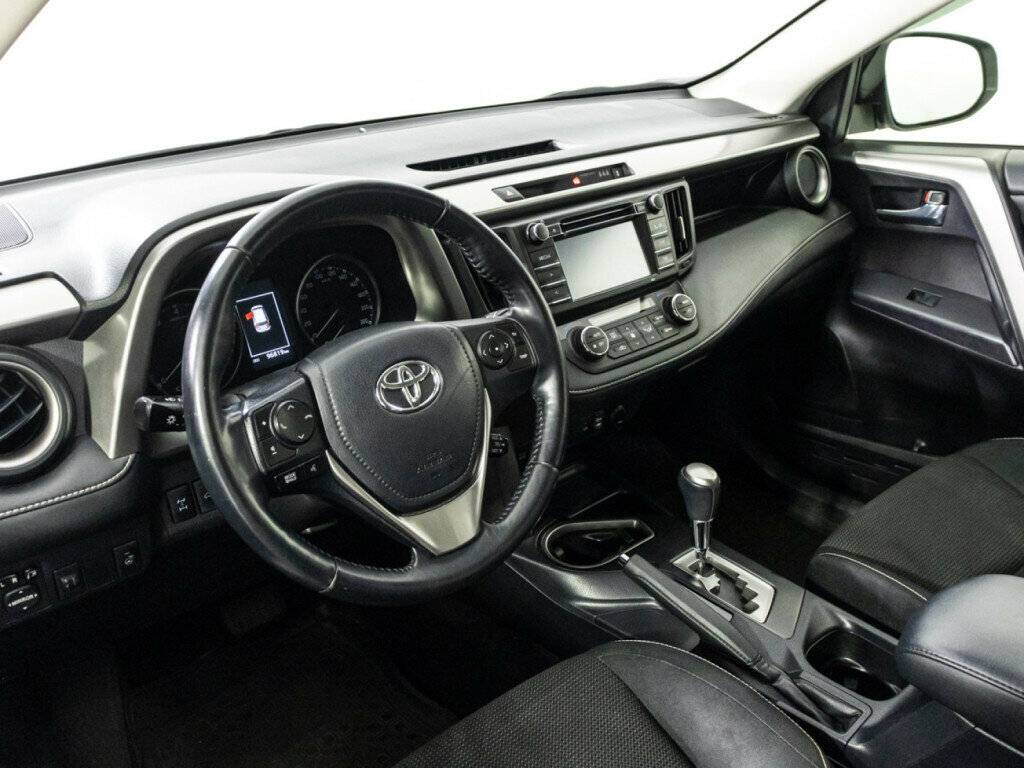 Купить Toyota RAV4, 2016, 96 903 км.. Фото: #8