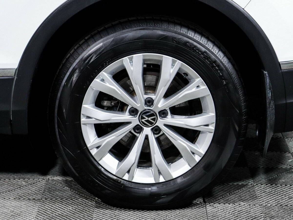 Купить Volkswagen Tiguan, 2021, 82 216 км.. Фото: #11