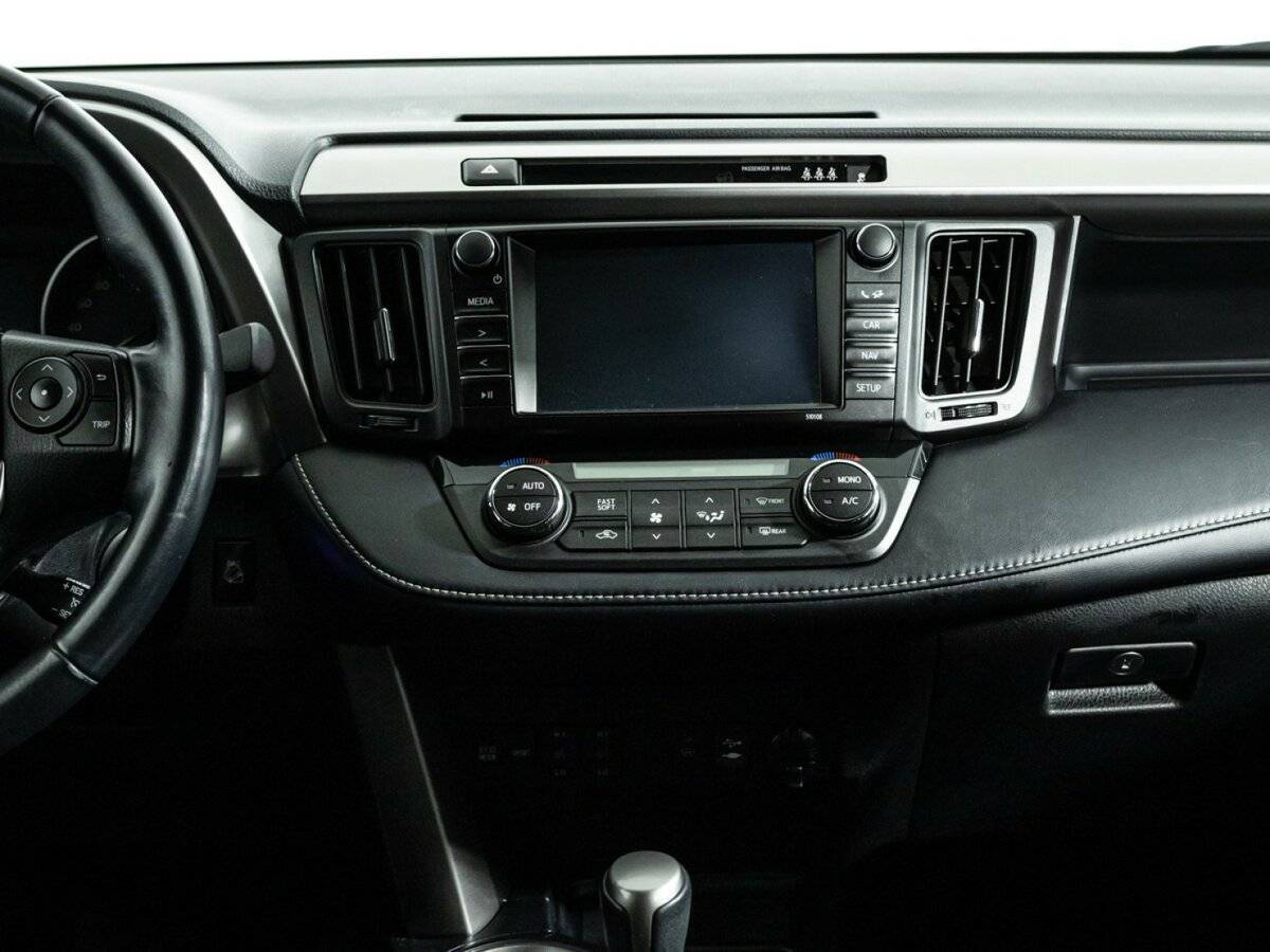 Купить Toyota RAV4, 2017, 43 541 км.. Фото: #13