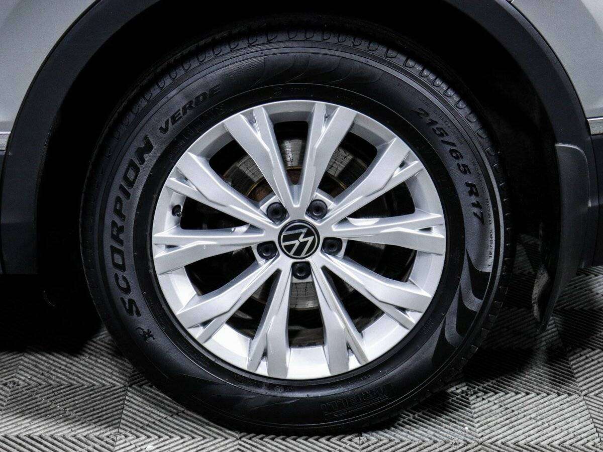 Купить Volkswagen Tiguan, 2021, 29 904 км.. Фото: #10