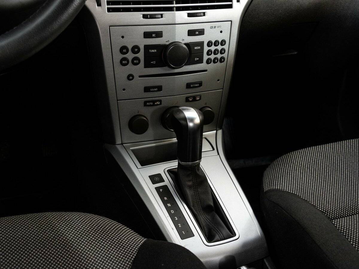 Купить Опель Астра, 2014, 181 102 км.. Фото: #12