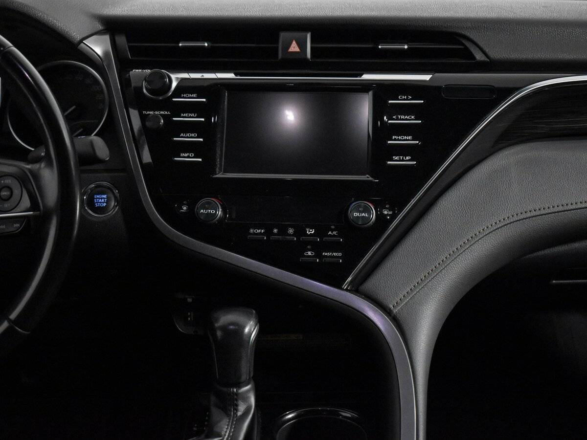 Купить Toyota Camry, 2019, 76 836 км.. Фото: #12