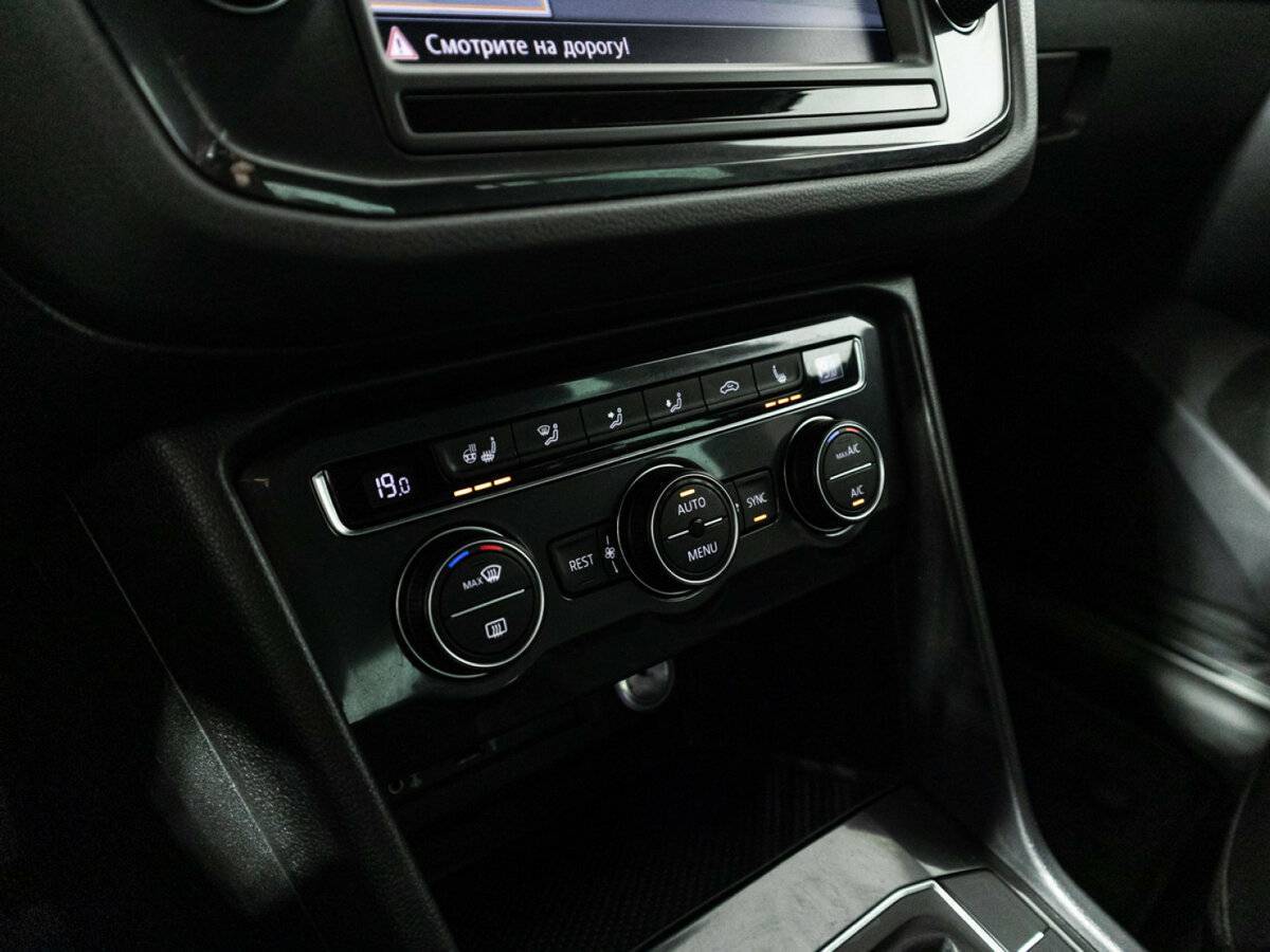 Купить Volkswagen Tiguan, 2017, 140 800 км.. Фото: #17