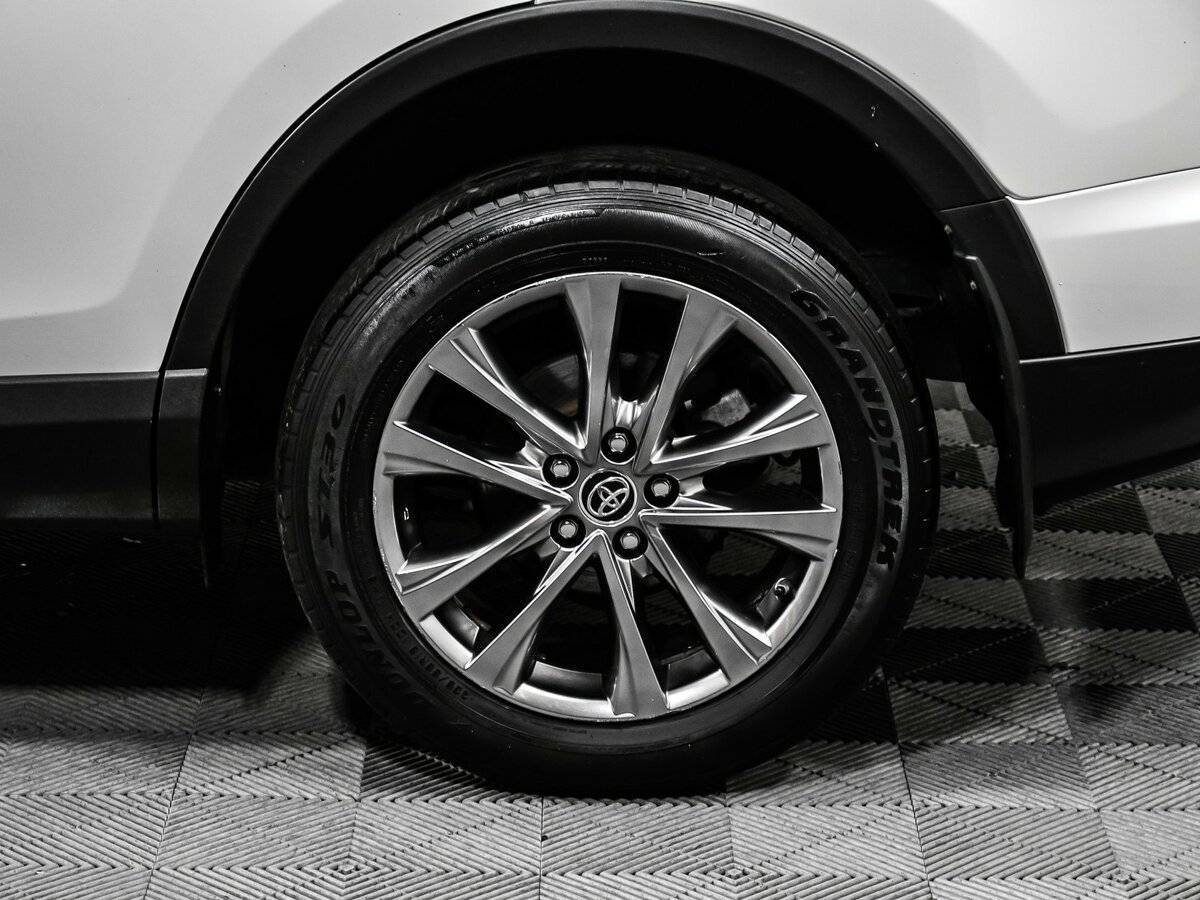 Купить Toyota RAV4, 2019, 65 120 км.. Фото: #14