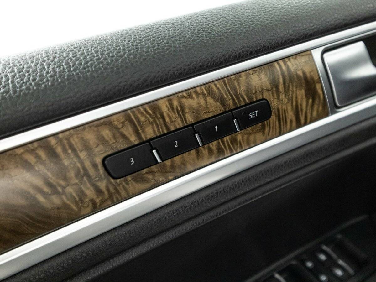 Купить Volkswagen Touareg, 2015, 187 303 км.. Фото: #16