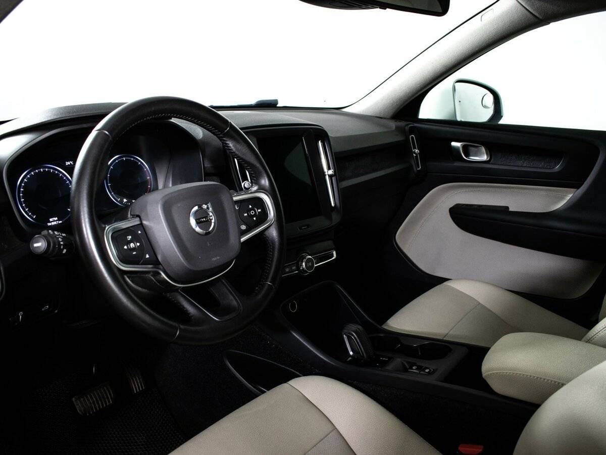 Купить Volvo XC40, 2020, 92 700 км.. Фото: #9