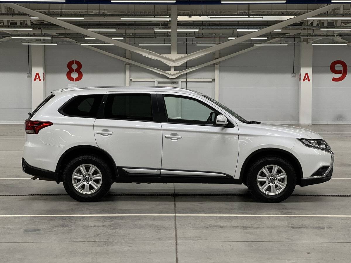 Купить Mitsubishi Outlander, 2021, 61 052 км.. Фото: #3