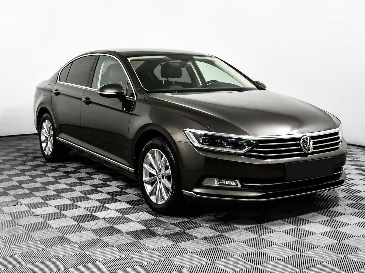 Купить Volkswagen Passat, 2017, 137 619 км.. Фото: #2