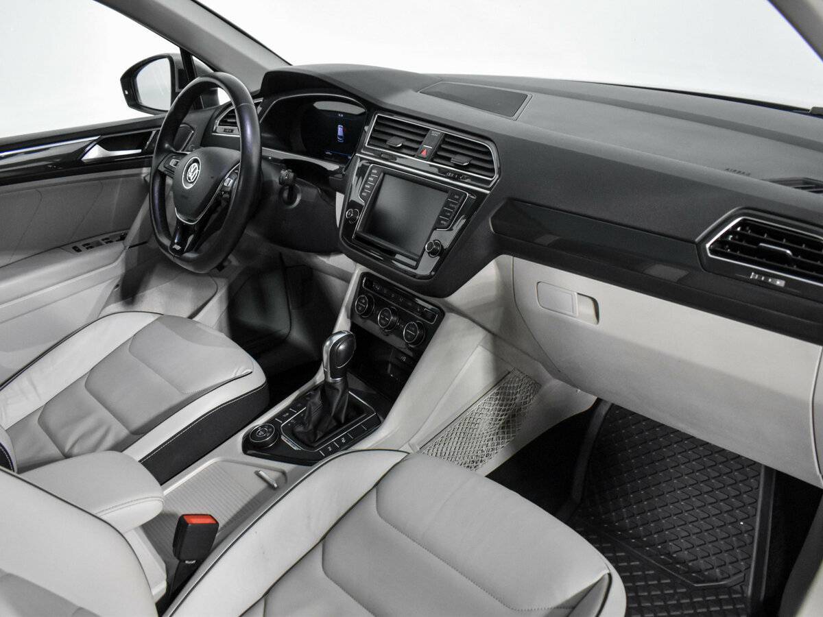 Купить Volkswagen Tiguan, 2017, 124 553 км.. Фото: #8