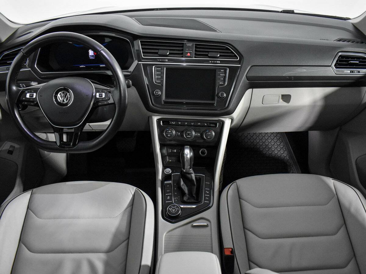 Купить Volkswagen Tiguan, 2017, 124 553 км.. Фото: #9