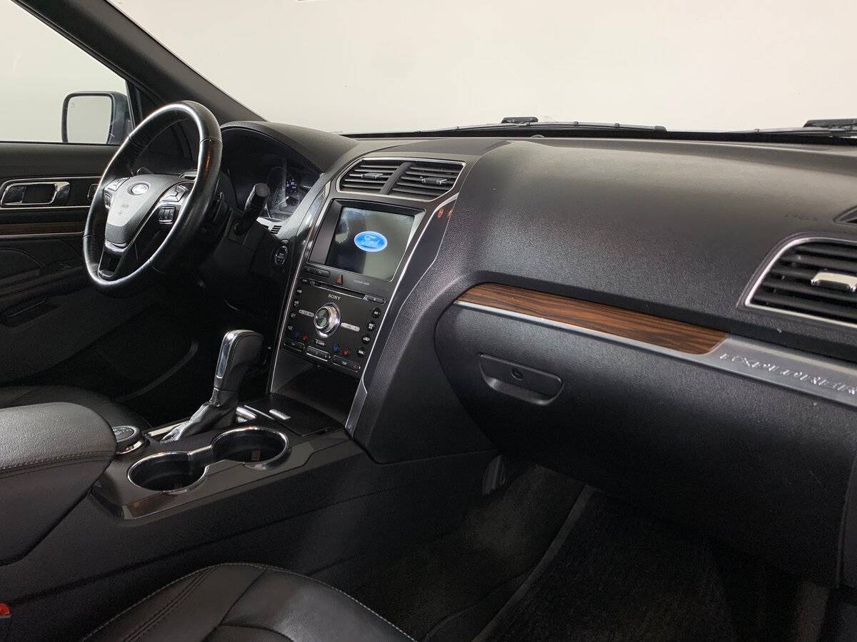Купить Ford Explorer, 2017, 114 157 км.. Фото: #12