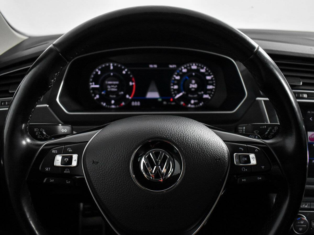 Купить Volkswagen Tiguan, 2018, 95 600 км.. Фото: #19
