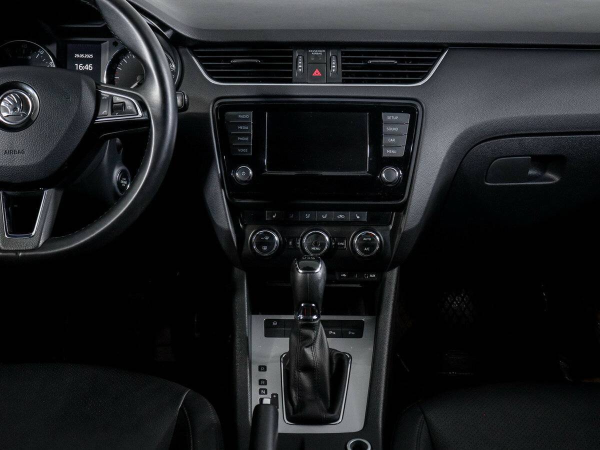 Купить Шкода Октавия, 2016, 185 139 км.. Фото: #12