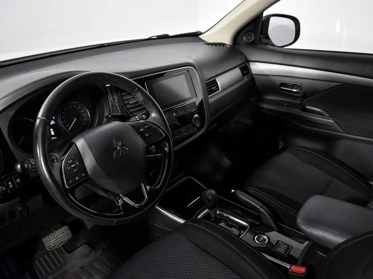 Купить Mitsubishi Outlander, 2018, 69 473 км.. Фото: #8