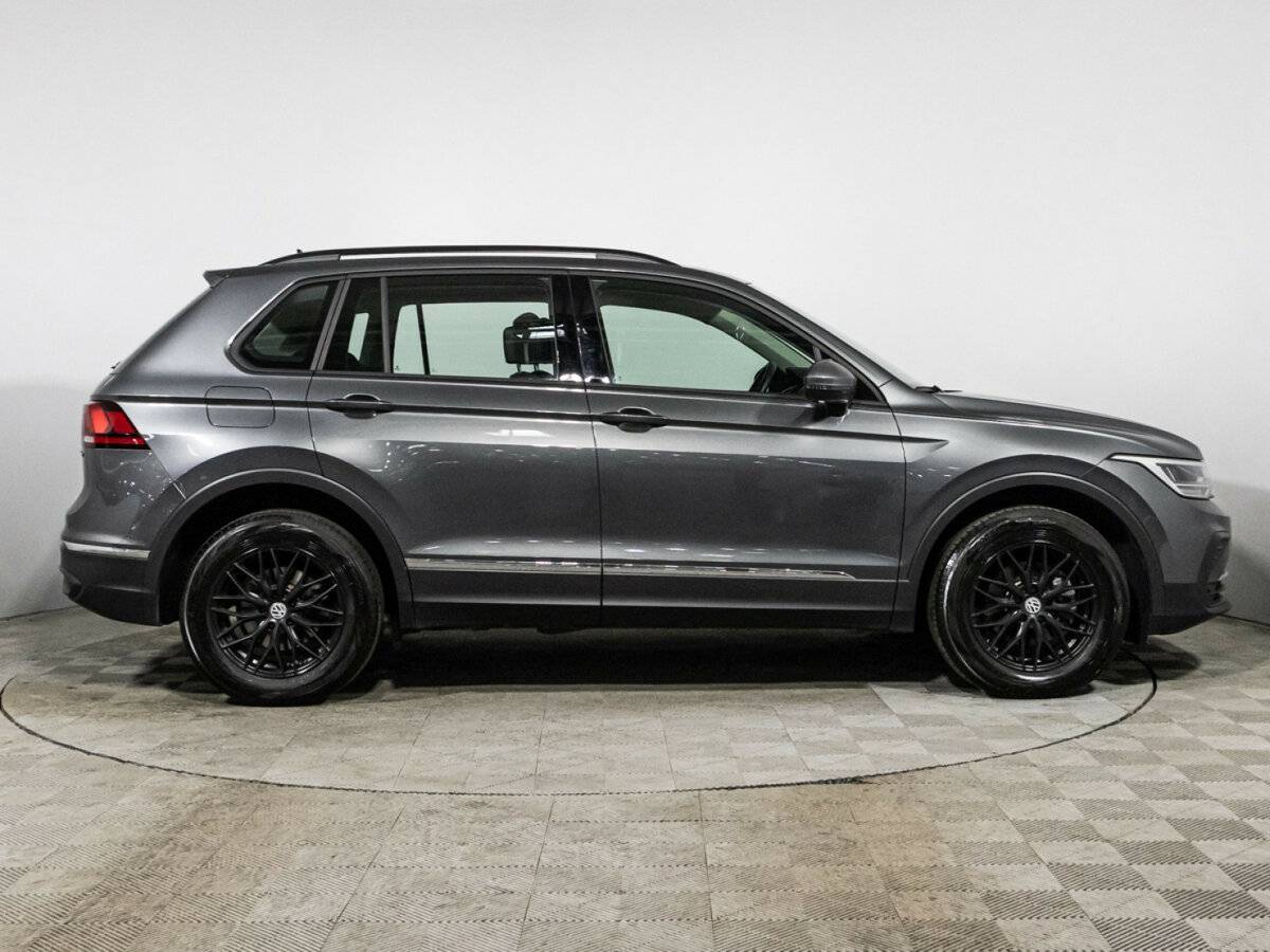 Купить Volkswagen Tiguan, 2021, 32 792 км.. Фото: #3