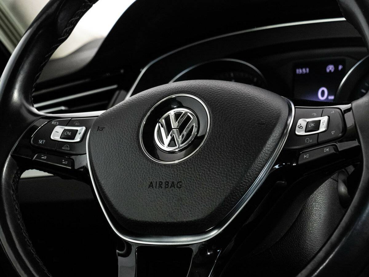 Купить Volkswagen Passat, 2018, 107 332 км.. Фото: #11