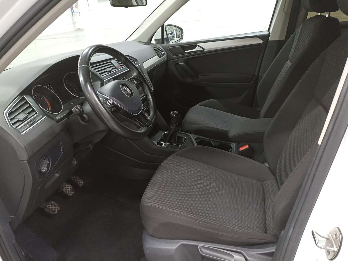 Купить Volkswagen Tiguan, 2019, 120 004 км.. Фото: #15