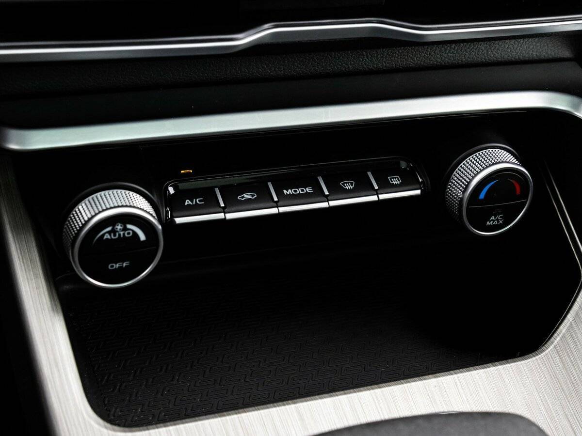 Купить Geely Coolray, 2023, 79 336 км.. Фото: #14