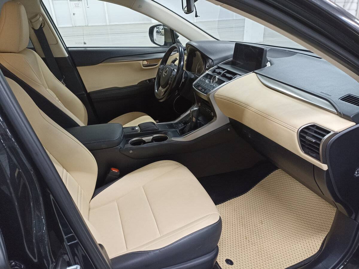 Купить Lexus NX, 2017, 92 196 км.. Фото: #10