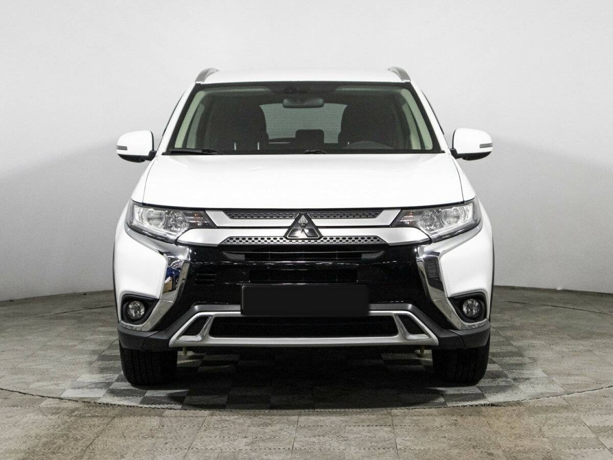 Купить Mitsubishi Outlander, 2018, 70 460 км.. Фото: #1