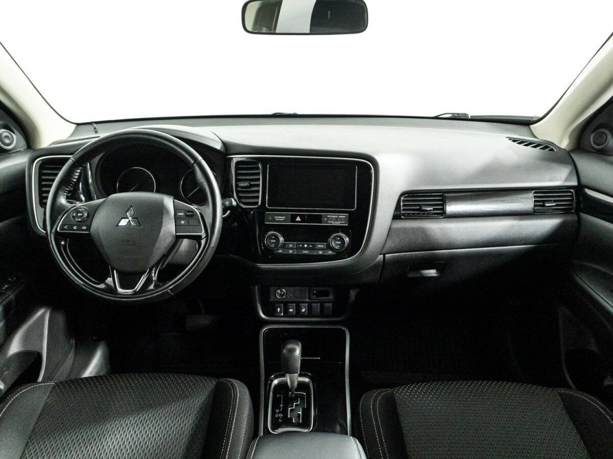 Купить Mitsubishi Outlander, 2018, 70 460 км.. Фото: #12