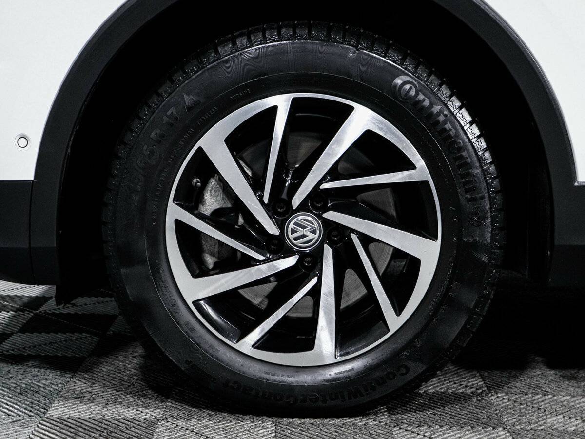 Купить Volkswagen Tiguan, 2018, 63 742 км.. Фото: #14