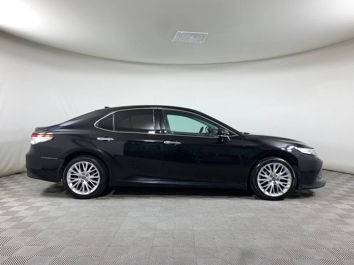 Купить Toyota Camry, 2018, 129 654 км.. Фото: #3