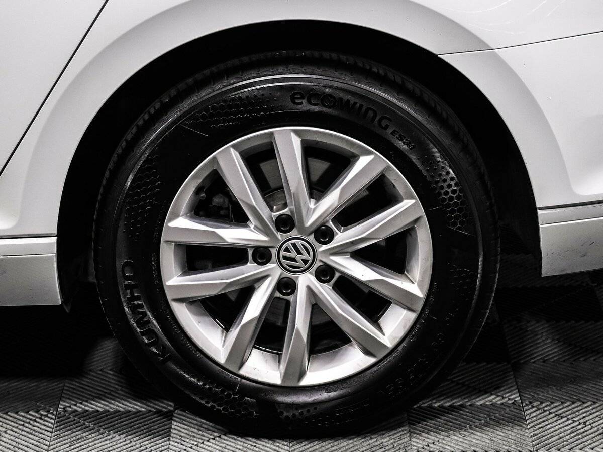 Купить Volkswagen Passat, 2018, 176 549 км.. Фото: #13