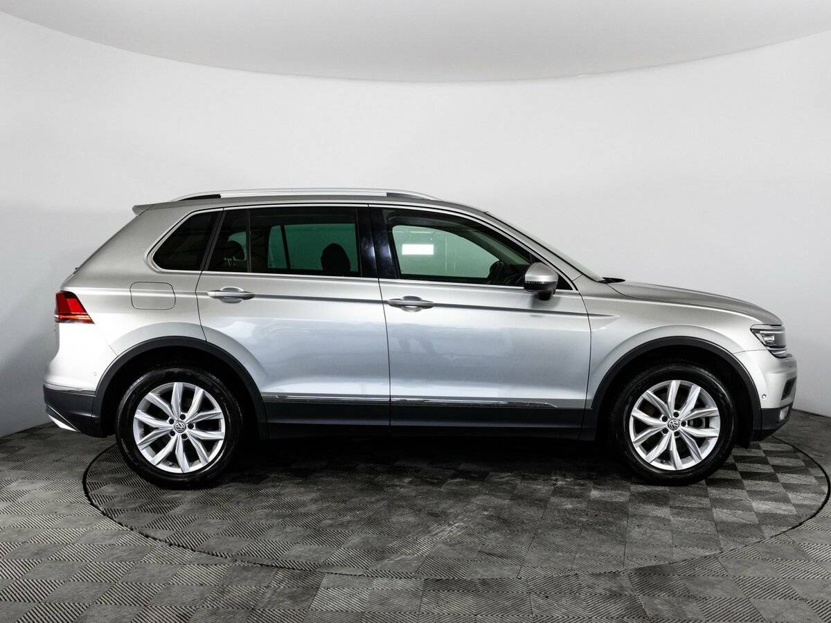 Купить Volkswagen Tiguan, 2017, 112 292 км.. Фото: #3