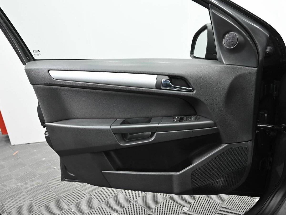 Купить Опель Астра, 2012, 159 000 км.. Фото: #6