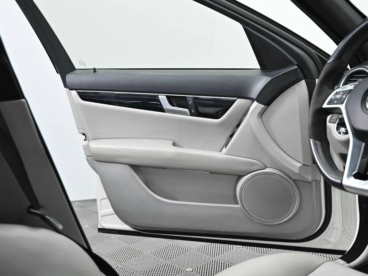 Купить Mercedes-Benz C-Класс, 2012, 179 000 км.. Фото: #5