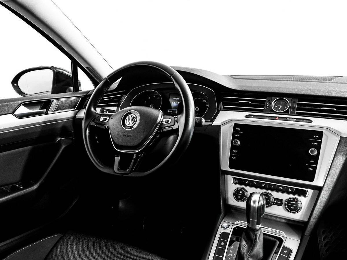 Купить Volkswagen Passat, 2018, 99 000 км.. Фото: #8