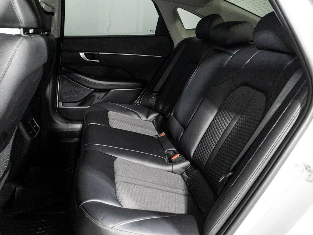 Купить Hyundai Sonata, 2020, 53 330 км.. Фото: #9