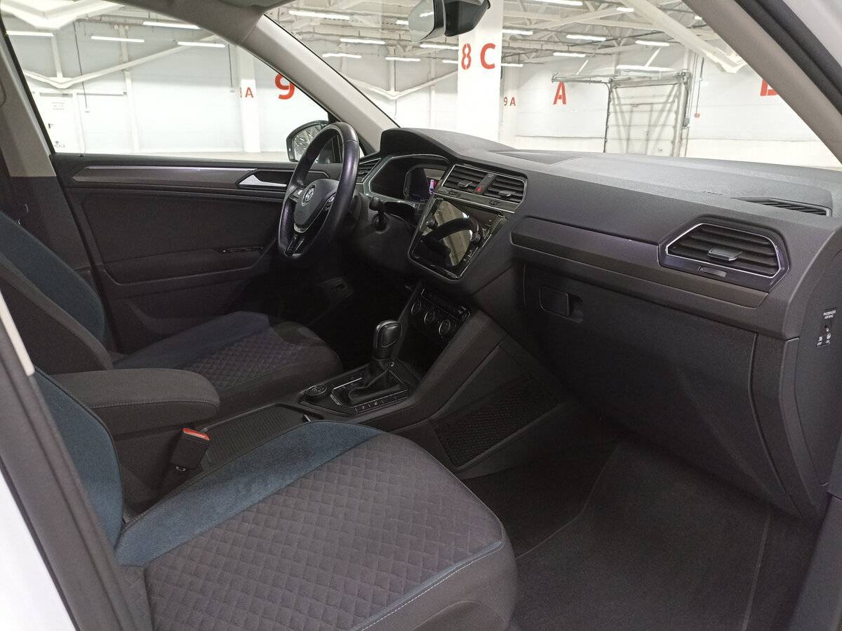 Купить Volkswagen Tiguan, 2020, 21 395 км.. Фото: #10