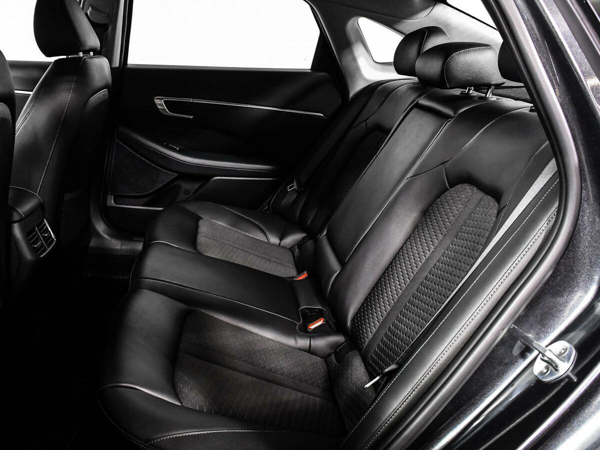 Купить Hyundai Sonata, 2019, 122 145 км.. Фото: #12