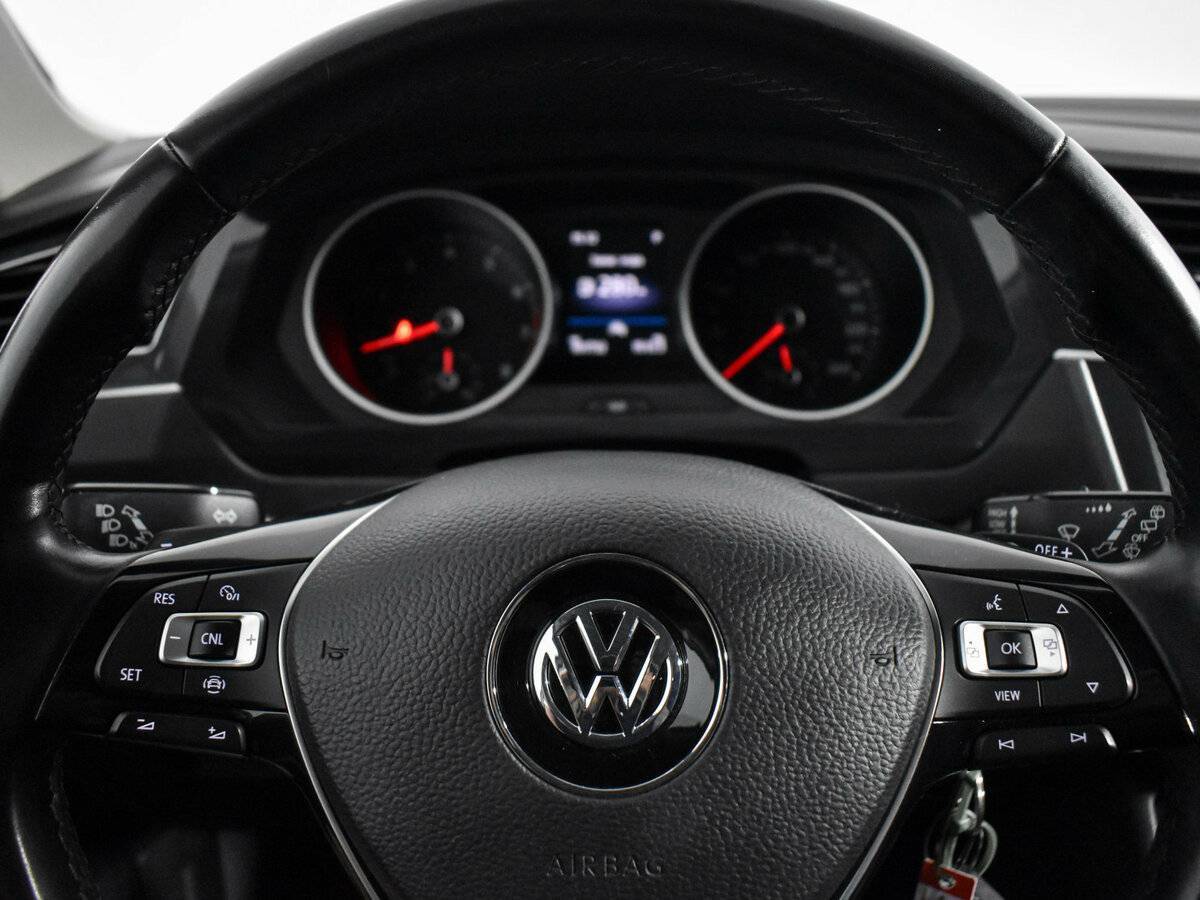 Купить Volkswagen Tiguan, 2019, 101 000 км.. Фото: #17