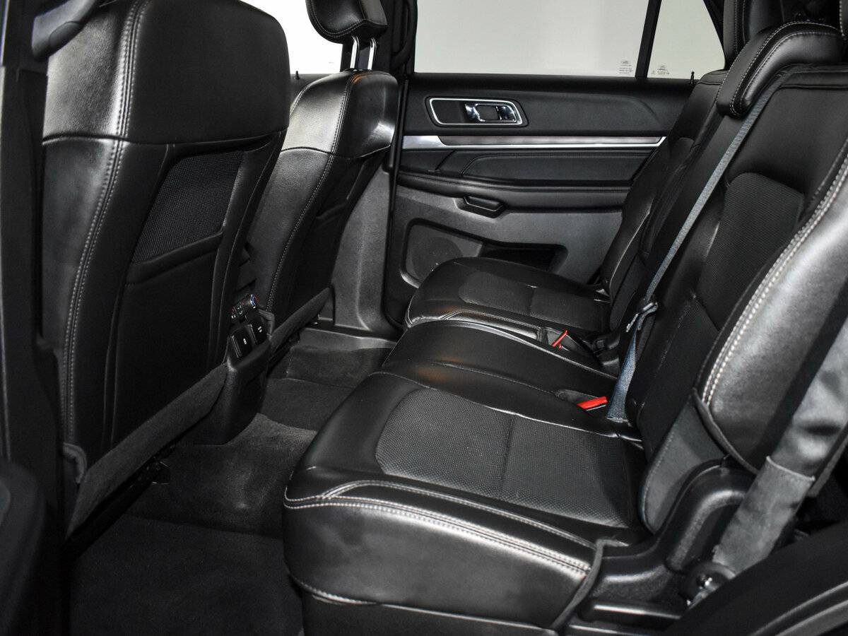 Купить Ford Explorer, 2016, 105 079 км.. Фото: #11