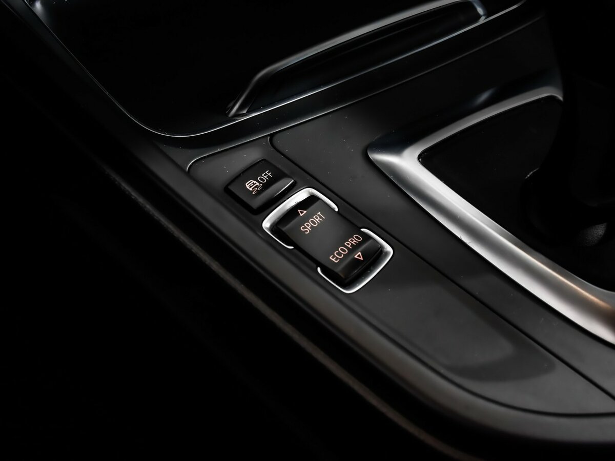 Купить BMW 3 серии, 2017, 101 755 км.. Фото: #14