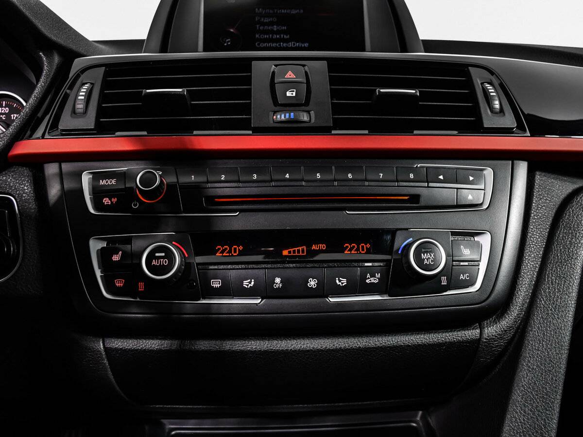 Купить BMW 3 серии, 2015, 111 377 км.. Фото: #18