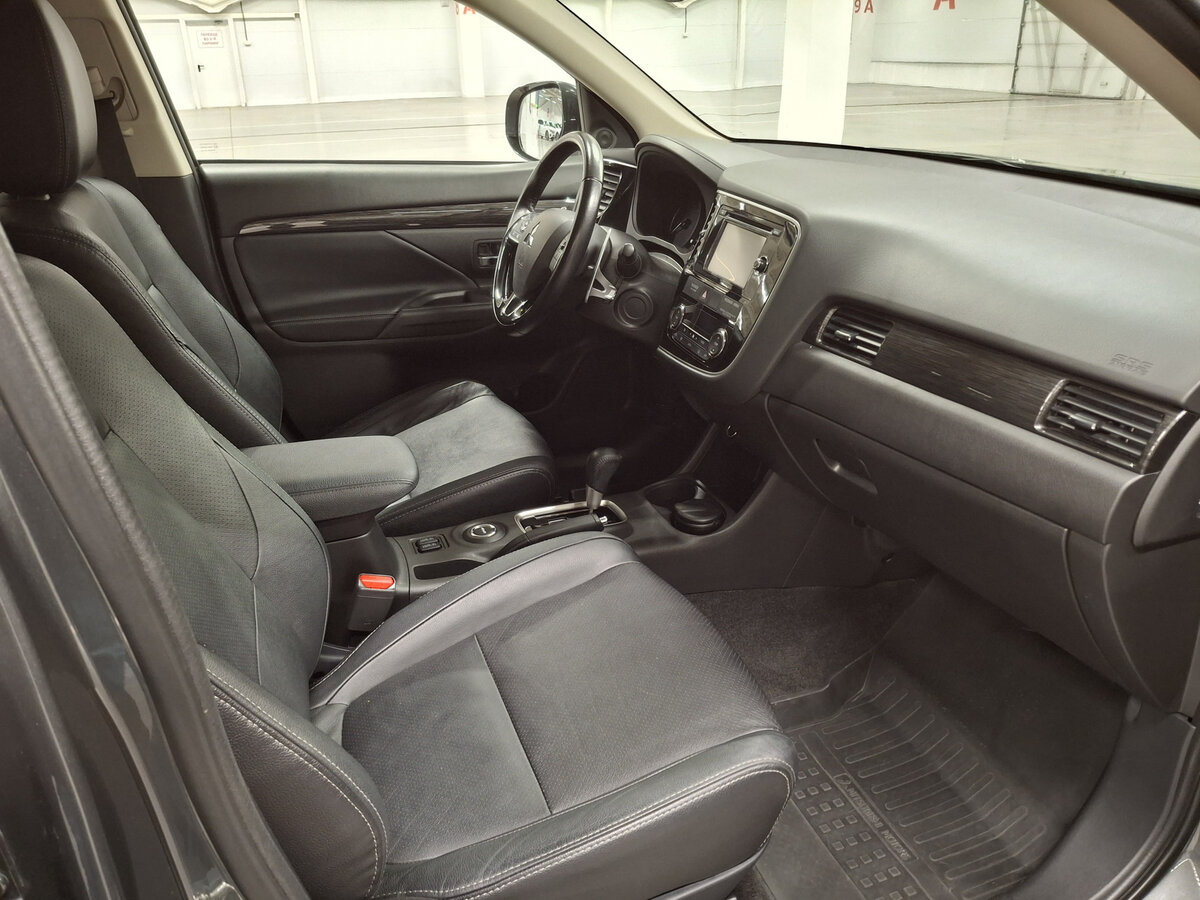 Купить Mitsubishi Outlander, 2016, 77 853 км.. Фото: #10