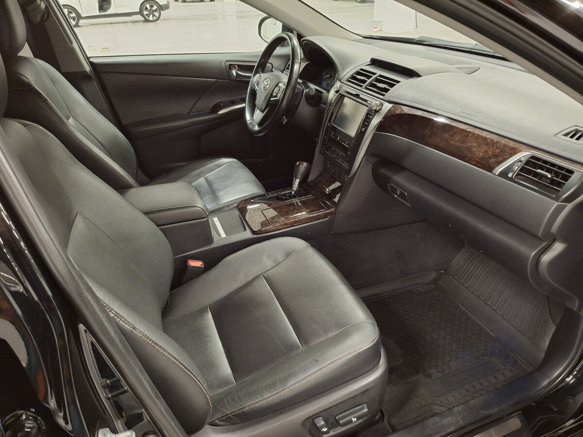 Купить Toyota Camry, 2014, 123 202 км.. Фото: #9