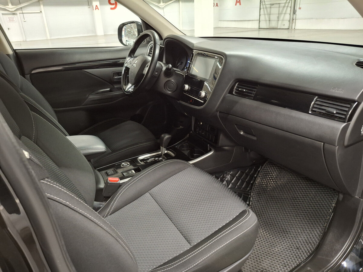 Купить Mitsubishi Outlander, 2020, 121 303 км.. Фото: #10