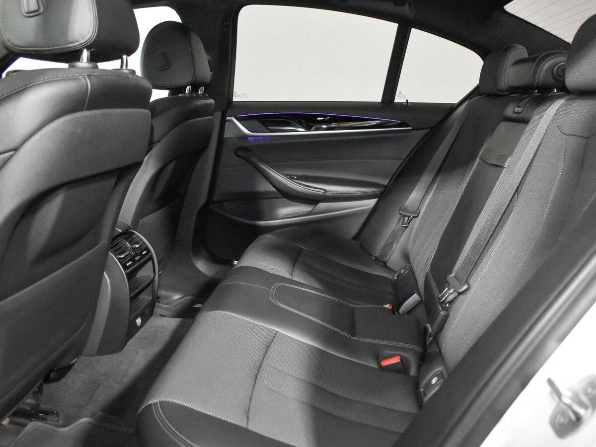 Купить BMW 5 серии, 2017, 150 172 км.. Фото: #10